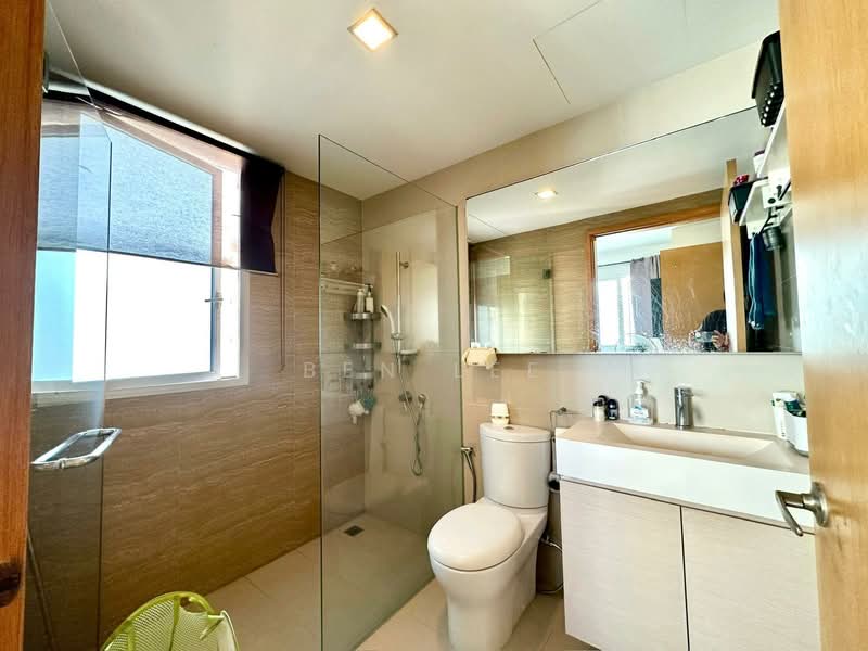 Waterview, 77 Tampines Avenue 1, 2 Bedrooms, 786 sqft, Condominium For Sale, by Ben Lee, 500062146 - Bathroom - PropertyGuru.com.sg