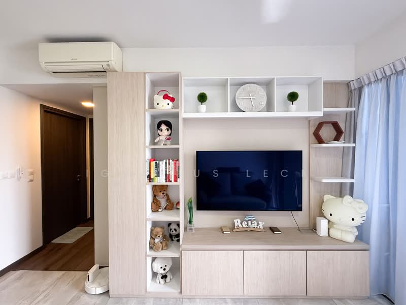 Lake Grande Condominium For Sale at S$ 1,400,000 | PropertyGuru Singapore - Living Room