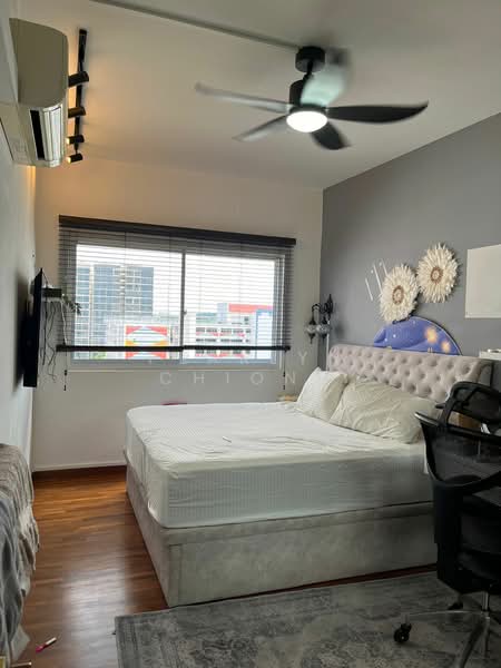 205 Choa Chu Kang Central HDB Flat For Sale at S$ 830,000 | PropertyGuru Singapore - Bedroom