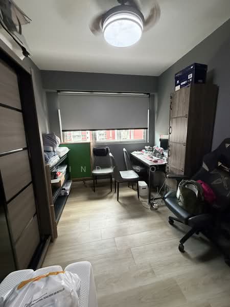 439C Bukit Batok West Avenue 8 HDB Flat For Sale at S$ 688,000 | PropertyGuru Singapore - Study