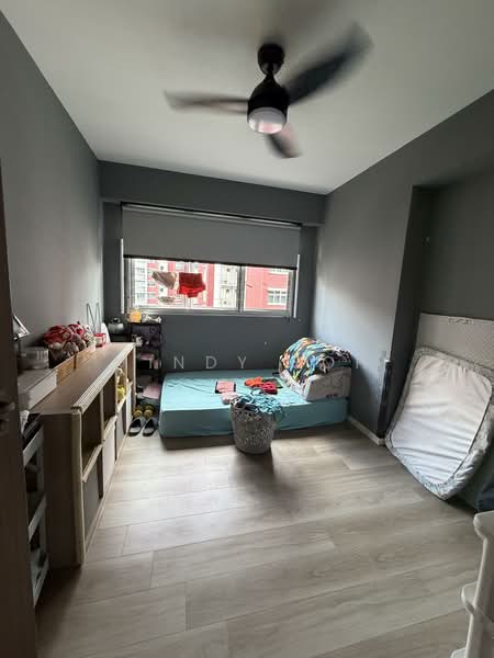 439C Bukit Batok West Avenue 8 HDB Flat For Sale at S$ 688,000 | PropertyGuru Singapore - Bedroom