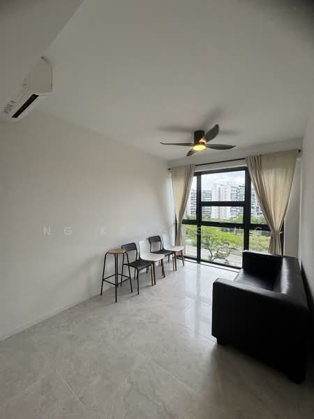 Tenet, 650 Tampines St 62, Room Rental, 100 sqft, Executive Condominium For Rent, by Ng Kang Seng, 500062162 - Living Room - PropertyGuru.com.sg