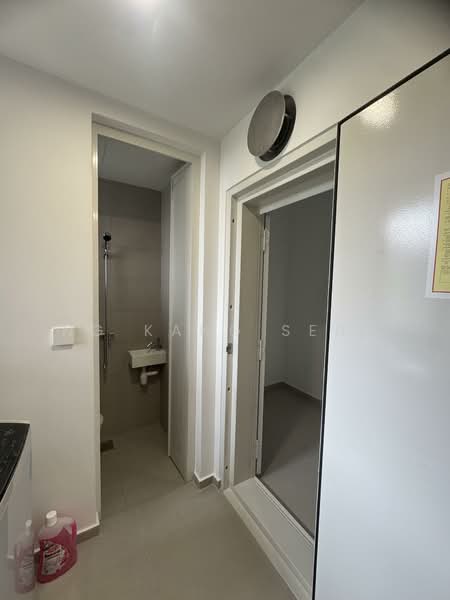 Tenet, 650 Tampines St 62, Room Rental, 100 sqft, Executive Condominium For Rent, by Ng Kang Seng, 500062162 - Bathroom - PropertyGuru.com.sg