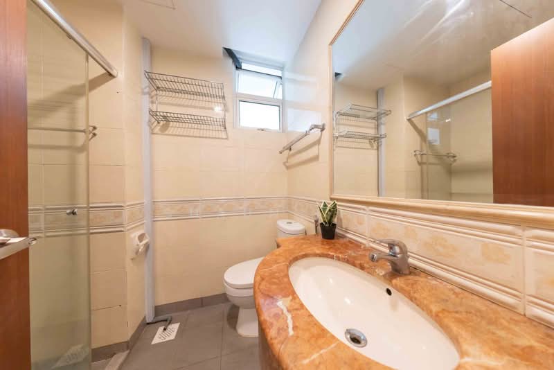 Kim Keat Lodge, 5 Kim Keat Road, Room Rental, 200 sqft, Apartment For Rent, by Shaun Lim, 500062169 - Bathroom - PropertyGuru.com.sg