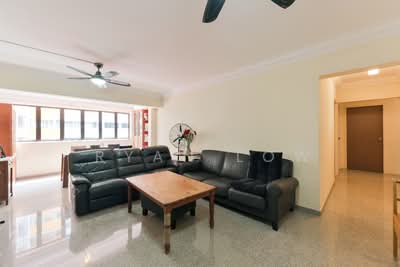 For Sale - 221 Bukit Batok East Avenue 3