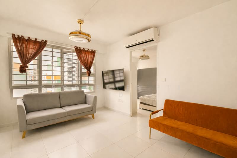 590A Montreal Link HDB Flat For Sale at S$ 328,888 | PropertyGuru Singapore - Living Room