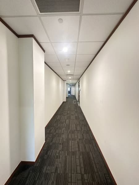 435 Orchard Road, Wisma Atria Office, , 1,722 sqft, Office For Sale, by Nick Chan, 500062226 - Corridor - CommercialGuru.com.sg