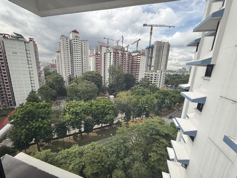 25B Jalan Membina HDB Flat For Sale at S$ 998,000 | PropertyGuru Singapore - Exterior