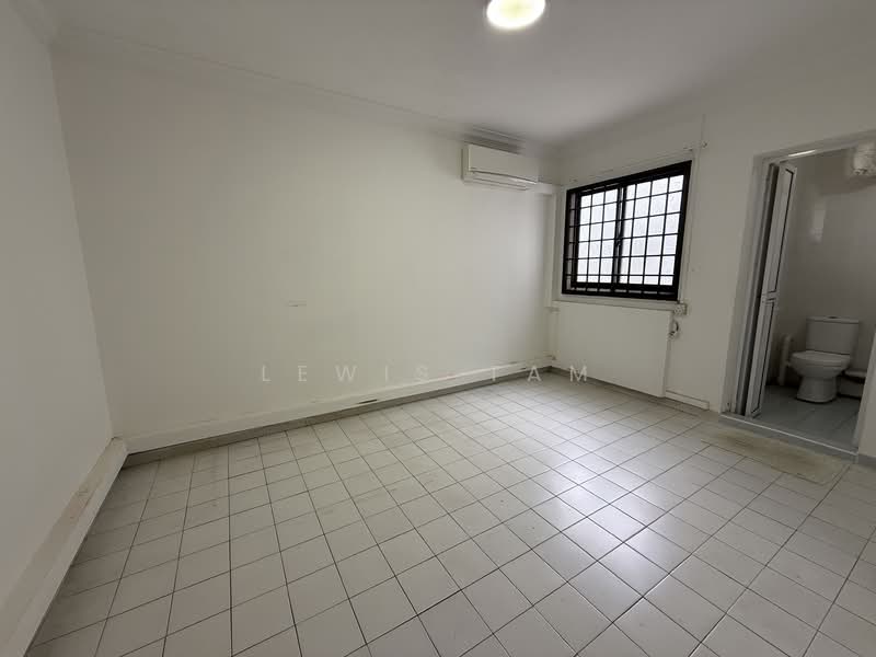 339 Bukit Batok Street 34 HDB Flat For Sale at S$ 515,000 | PropertyGuru Singapore - Interior
