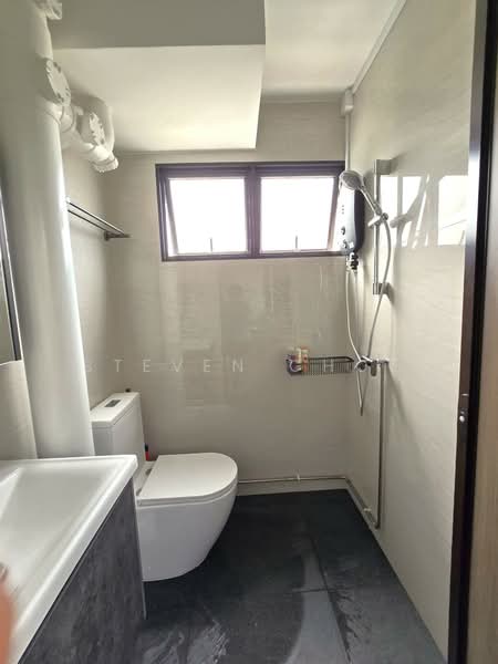 703 Yishun Avenue 5, 703 Yishun Avenue 5, Room Rental, 120 sqft, HDB Flat For Rent, by Steven Choo, 500062250 - Bathroom - PropertyGuru.com.sg