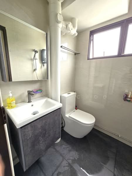 703 Yishun Avenue 5, 703 Yishun Avenue 5, Room Rental, 120 sqft, HDB Flat For Rent, by Steven Choo, 500062250 - Bathroom - PropertyGuru.com.sg