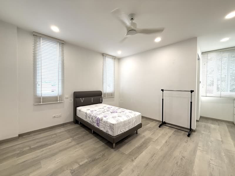 Mayflower Gardens, Mayflower Drive, Room Rental, 200 sqft, Semi-Detached House For Rent, by Jovie Chong, 500062262 - Bedroom - PropertyGuru.com.sg