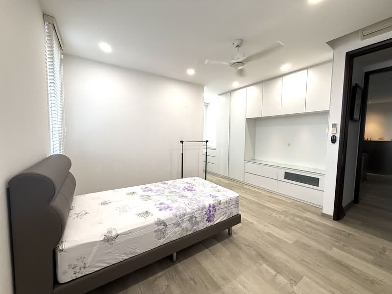 Mayflower Gardens, Mayflower Drive, Room Rental, 200 sqft, Semi-Detached House For Rent, by Jovie Chong, 500062262 - Bedroom - PropertyGuru.com.sg