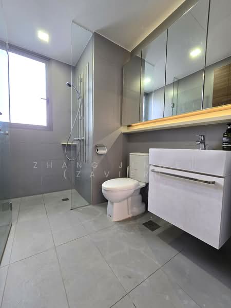 Arc at Tampines Executive Condominium For Sale at S$ 1,750,000 | PropertyGuru Singapore - Bathroom