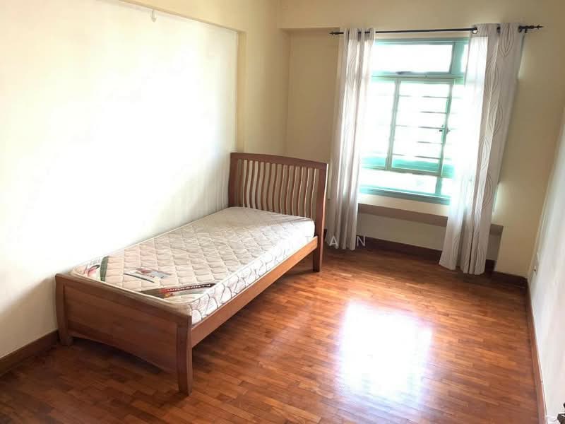 637B Punggol Drive HDB Flat For Sale at S$ 860,000 | PropertyGuru Singapore - Bedroom