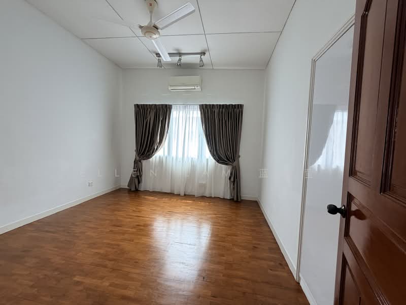 Beautiful 2 Storey Bungalow at Sunset Way Clementi, , 4 Bedrooms, 5,000 sqft, Detached House For Rent, by Ellen Lam 蓝湘莹, 500062286 - Interior - PropertyGuru.com.sg