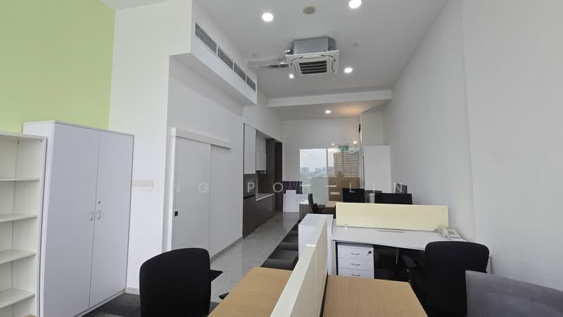 The Central, 8 Eu Tong Sen Street, Boat Quay / Raffles Place / Marina, 646 sqft, Office For Rent, by Ong Poh Lin, 500062290 - Interior - CommercialGuru.com.sg