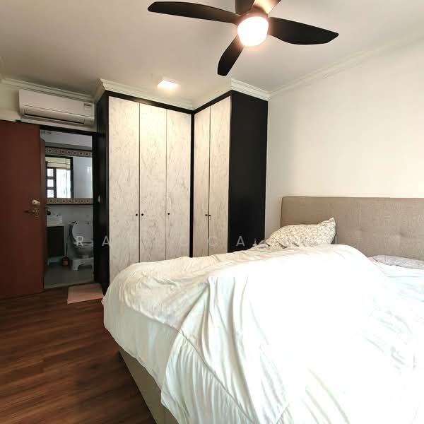 18C Circuit Road HDB Flat For Sale at S$ 1,120,000 | PropertyGuru Singapore - Master Bedroom