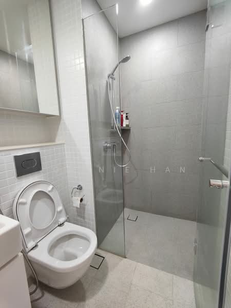Jui Residences Condominium For Sale at S$ 1,478,000 | PropertyGuru Singapore - Bathroom
