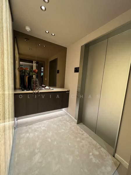 River Modern Condominium For Sale at S$ 6,000,000 | PropertyGuru Singapore - Private lift