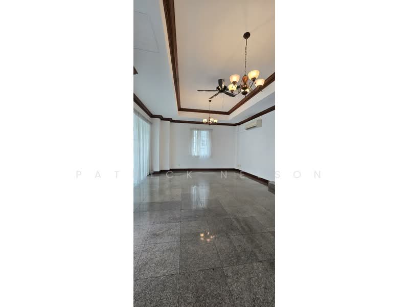 Gentle Villas Semi-Detached House For Sale at S$ 6,843,350 | PropertyGuru Singapore - Living Room