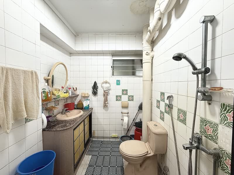 321 Tah Ching Road, 321 Tah Ching Road, Room Rental, 150 sqft, HDB Flat For Rent, by Johnny Tan, 500062329 - Bathroom - PropertyGuru.com.sg