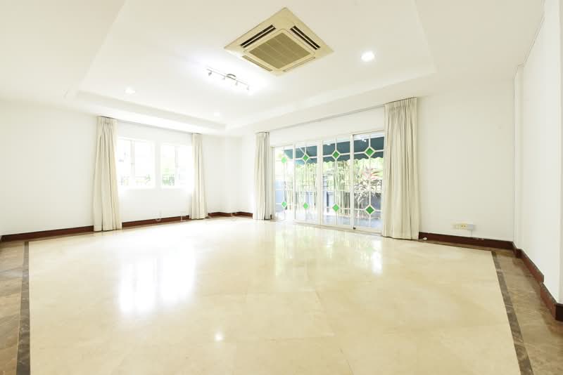 Gentle Villas, Gentle Drive, 5 Bedrooms, 7,382 sqft, Detached House For Rent, by Jessica Ng, 500062332 - Living Room - PropertyGuru.com.sg