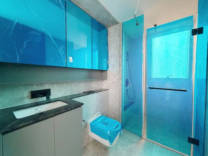 The Landmark, 173 Chin Swee Road, 3 Bedrooms, 1,076 sqft, Condominium For Rent, by Cherlyn Loh Xue Ting, 500062353 - Master Bathroom - PropertyGuru.com.sg