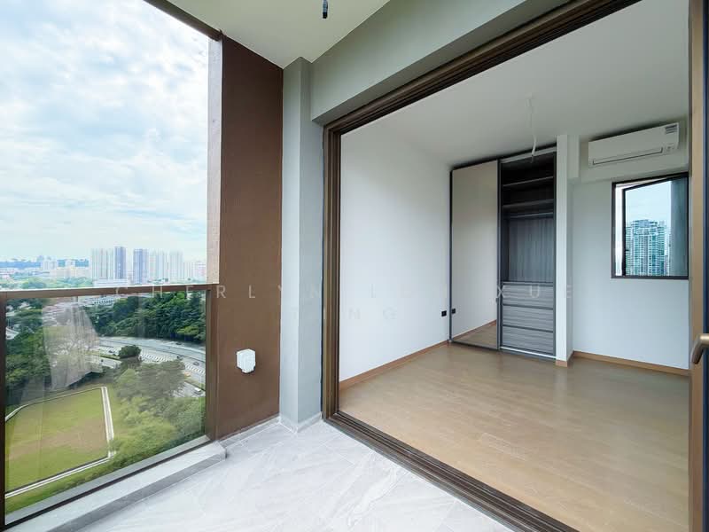 The Landmark, 173 Chin Swee Road, 3 Bedrooms, 1,076 sqft, Condominium For Rent, by Cherlyn Loh Xue Ting, 500062353 - Master Bedroom Balcony - PropertyGuru.com.sg