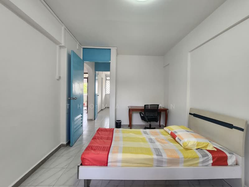 329 Serangoon Avenue 3 HDB Flat For Sale at S$ 638,000 | PropertyGuru Singapore - Bedroom