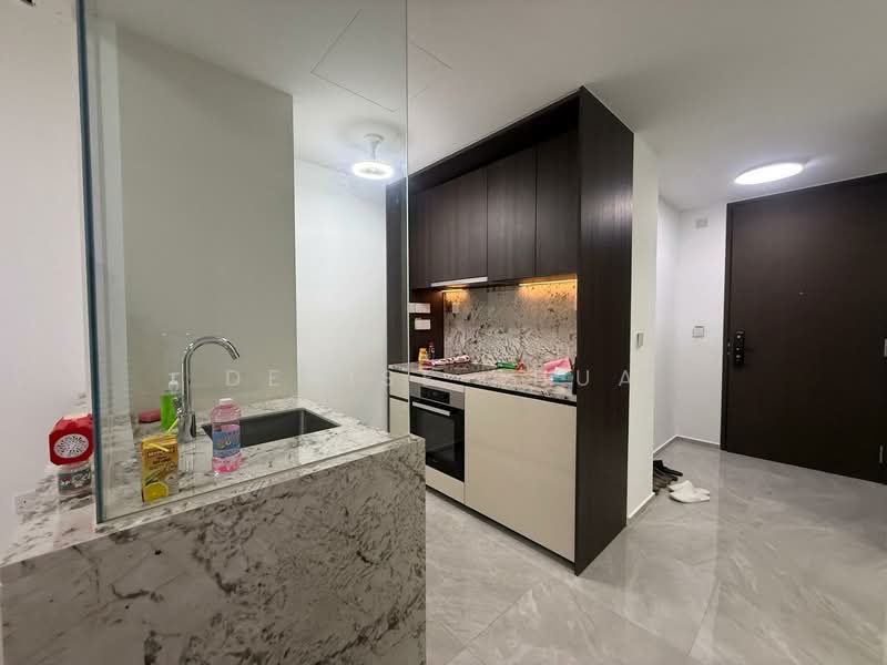 Tembusu Grand, 96 Jalan Tembusu, 2 Bedrooms, 743 sqft, Condominium For Rent, by Denise Phua, 500062379 - Kitchen - PropertyGuru.com.sg