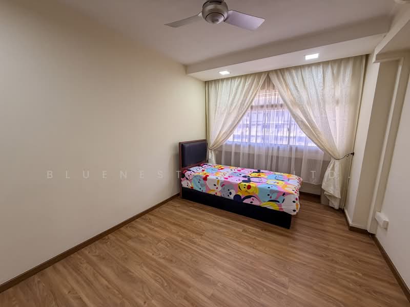 486A Tampines Avenue 9 HDB Flat For Sale at S$ 788,000 | PropertyGuru Singapore - Bedroom