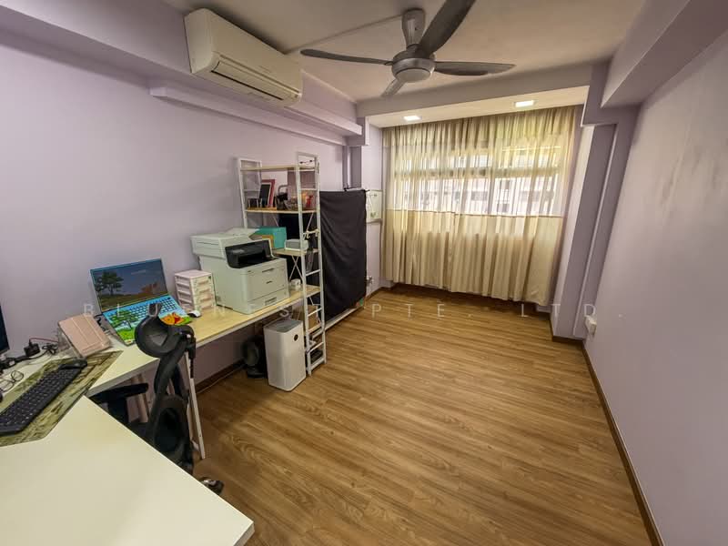 486A Tampines Avenue 9 HDB Flat For Sale at S$ 788,000 | PropertyGuru Singapore - Bedroom