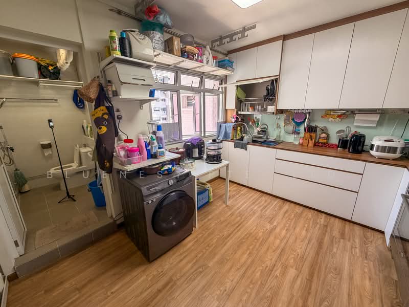 486A Tampines Avenue 9 HDB Flat For Sale at S$ 788,000 | PropertyGuru Singapore - Kitchen