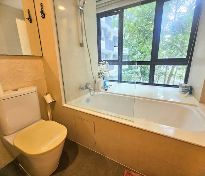 NV Residences Condominium For Sale at S$ 1,750,000 | PropertyGuru Singapore - Bathroom
