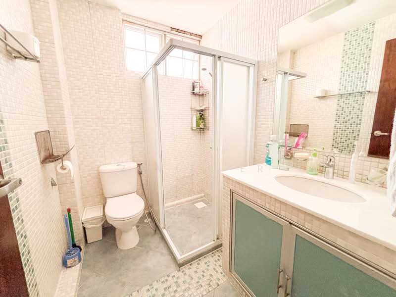 🏆JIA LANDED🏆Best Value Huge Semi D Near MRT Semi-Detached House For Sale at S$ 6,988,000 | PropertyGuru Singapore - Bathroom