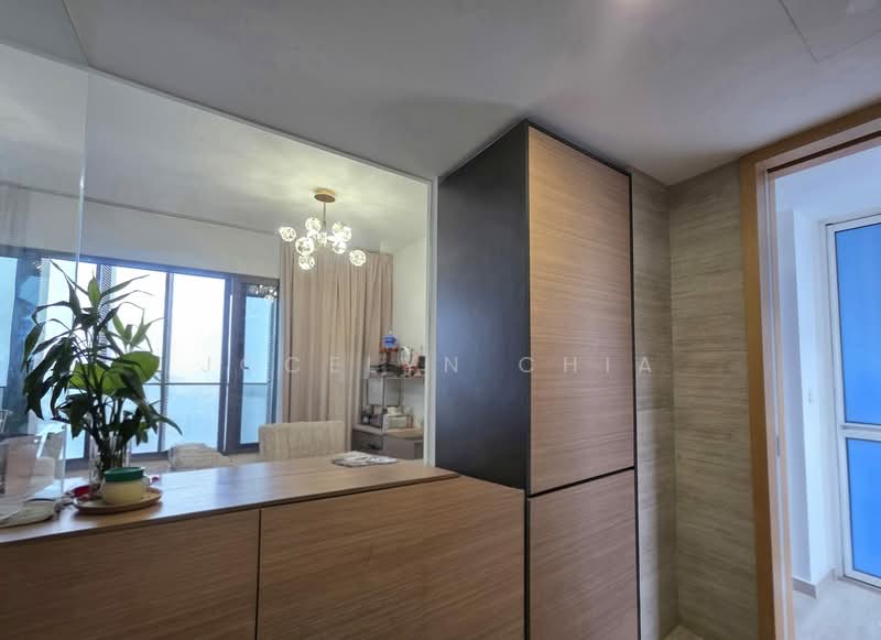 Midwood Condominium For Sale at S$ 2,700,000 | PropertyGuru Singapore - Living Room