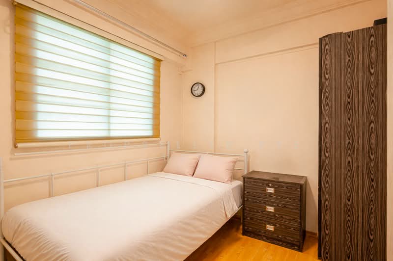 142 Serangoon North Avenue 1 HDB Flat For Sale at S$ 1,000,000 | PropertyGuru Singapore - Bedroom