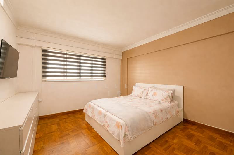 142 Serangoon North Avenue 1 HDB Flat For Sale at S$ 1,000,000 | PropertyGuru Singapore - Bedroom