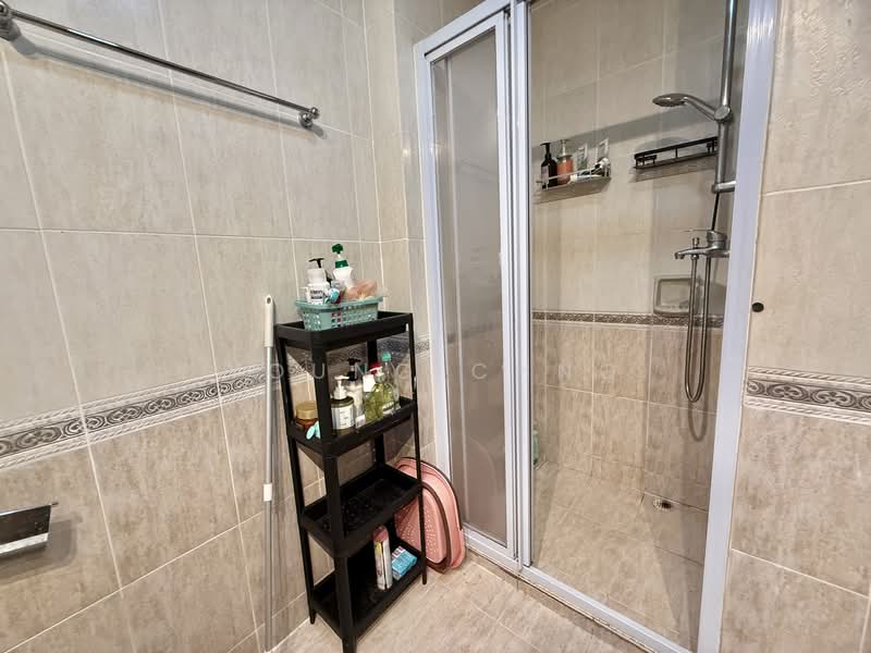 Eastpoint Green, 1 Simei Street 3, Room Rental, 108 sqft, Condominium For Rent, by Young Chng, 500062413 - Bathroom - PropertyGuru.com.sg