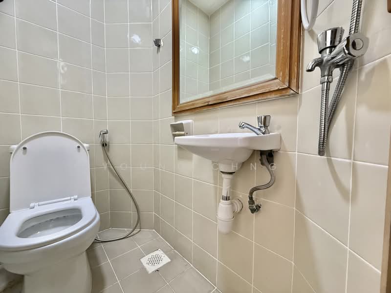 Eastpoint Green, 1 Simei Street 3, Room Rental, 108 sqft, Condominium For Rent, by Young Chng, 500062413 - Bathroom - PropertyGuru.com.sg