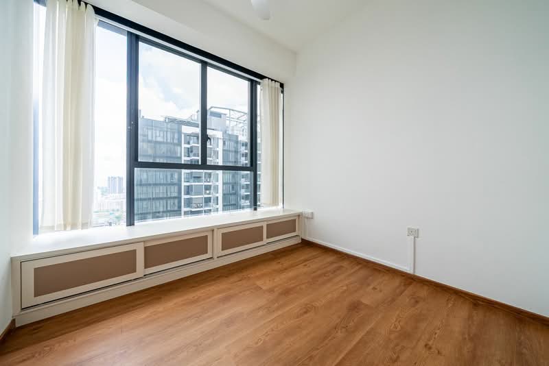 Gem Residences Condominium For Sale at S$ 2,488,000 | PropertyGuru Singapore - Bedroom 2