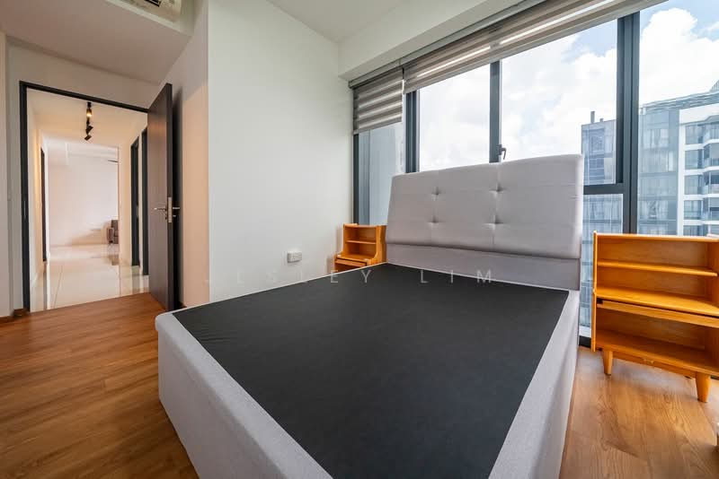 Gem Residences Condominium For Sale at S$ 2,488,000 | PropertyGuru Singapore - Master Bedroom