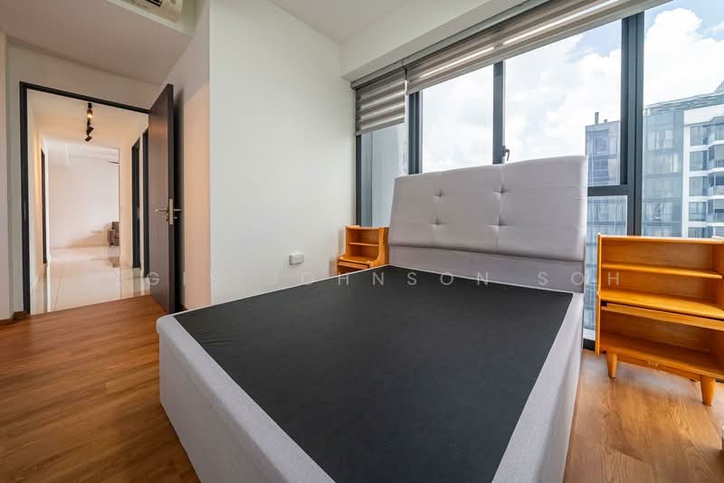 Gem Residences Condominium For Sale at S$ 2,488,000 | PropertyGuru Singapore - Master Bedroom
