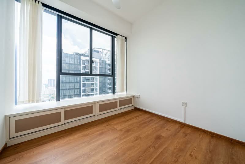 Gem Residences Condominium For Sale at S$ 2,488,000 | PropertyGuru Singapore - Common Bedroom 2