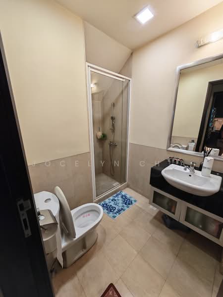 The Springside Corner Terrace For Sale at S$ 5,600,000 | PropertyGuru Singapore - Bathroom