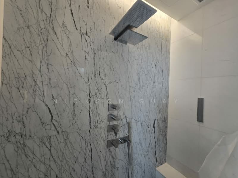 The Scotts Tower, 38 Scotts Road, 1 Bedroom, 624 sqft, Condominium For Rent, by Nickson Guay, 500062428 - Bathroom - PropertyGuru.com.sg