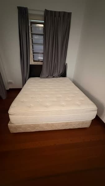 Lowland Road, Kovan Road. Near to Kovan MRT, , 2 Bedrooms, 915 sqft, Apartment For Rent, by Johnny Chia, 500062452 - Bedroom - PropertyGuru.com.sg