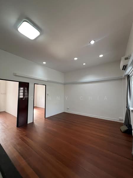 Lowland Road, Kovan Road. Near to Kovan MRT, , 2 Bedrooms, 872 sqft, Apartment For Rent, by Johnny Chia, 500062452 - PropertyGuru.com.sg