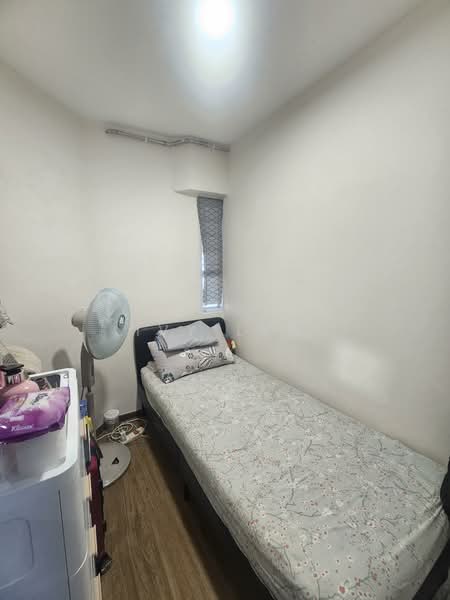 Ivory Heights, Jurong East Street 13, 3 Bedrooms, 1,701 sqft, Condominium For Sale, by Ivy Lew, 500062456 - Helper room - PropertyGuru.com.sg